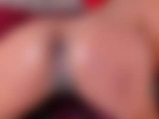 Live cam show with nataliacollislim - Middle Aged on Milfs Live