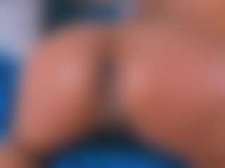 nataliacollislim's Live Sex Cam Show