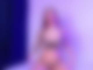 Live cam show with Alice Connors - Tease on Latina Girls