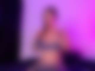 Live cam show with Alice Connors - Brown Eyes Curvy on crypto-cams