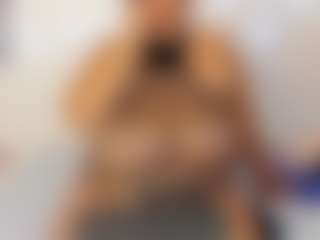 Live cam show with salome - Solo on SxyPornLive