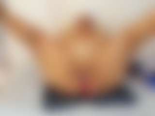 Live cam show with salome - Mature on instabang