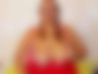 Live cam show with salome - Brown Hair on Gym Cam Girls