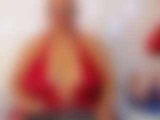 Live cam show with salome - Middle Aged on Free Soda