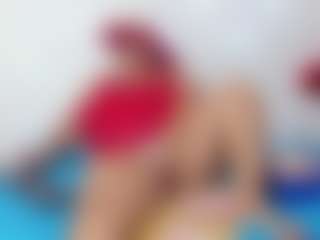 Live cam show with salome - Public MILF on TeamSkeetLive