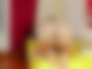Live cam show with salome - Granny Squirt on Dolls Live