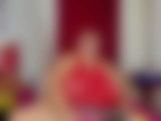 salome MILF webcam performer live streaming