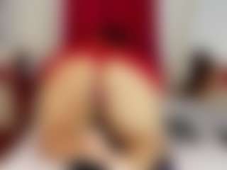 Live cam show with salome - Middle Aged on CamClone