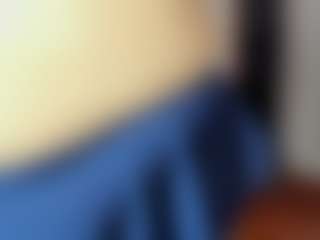 salome MILF webcam performer live streaming