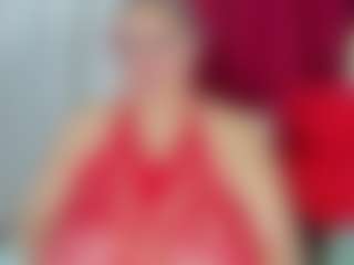 Live cam show with salome - Bedroom MILF on liverealitysex.com