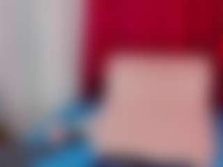 Live cam show with salome - Spy Granny on CamwithHer