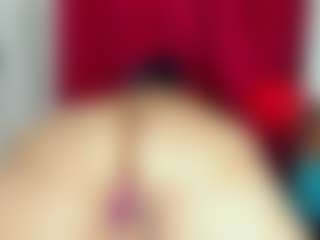 Live cam show with salome - Granny Brown Hair on friskycurves.com