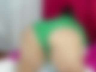 Live cam show with salome - Middle Aged on makecum.org