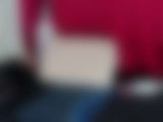 Live cam show with salome - Middle Aged on hotwifechat.live