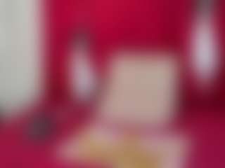 Live cam show with salome - Middle Aged on CamClone