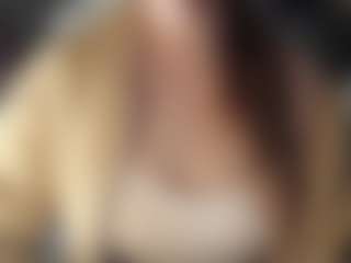 Hornyyyyyy.Wet.Voyeur.Momyyyy's Live Sex Cam Show