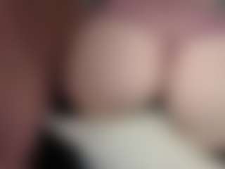 Live cam show with Hornyyyyyy.Wet.Voyeur.Momyyyy - Creampie on MyBangCams