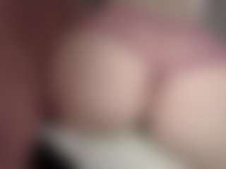 Hornyyyyyy.Wet.Voyeur.Momyyyy MILF webcam performer live streaming