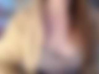 Live cam show with Hornyyyyyy.Wet.Voyeur.Momyyyy - Petite on AdultVida.com
