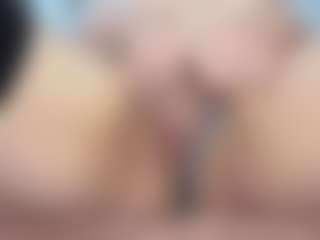 Live cam show with Hornyyyyyy.Wet.Voyeur.Momyyyy - MILF on Camsoda Late Night