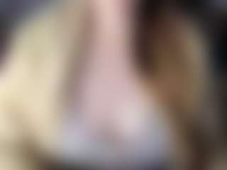 Live cam show with Hornyyyyyy.Wet.Voyeur.Momyyyy - Middle Aged on crypto-cams