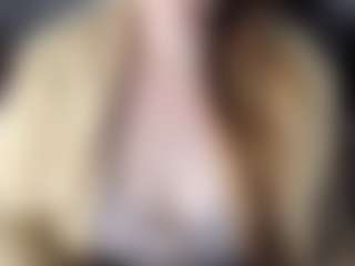 Hornyyyyyy.Wet.Voyeur.Momyyyy's Live Sex Cam Show