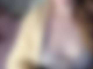 Live cam show with Hornyyyyyy.Wet.Voyeur.Momyyyy - Petite MILF on Latina Girls