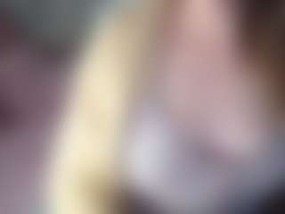 Live cam show with Hornyyyyyy.Wet.Voyeur.Momyyyy - Thin on chickslive.net