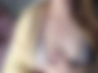 Live cam show with Hornyyyyyy.Wet.Voyeur.Momyyyy - Squirt MILF on Big Tits