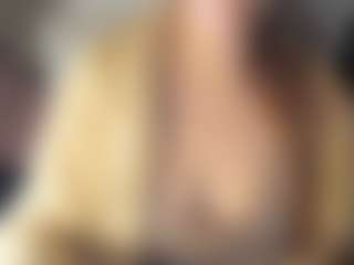 Live cam show with Hornyyyyyy.Wet.Voyeur.Momyyyy - Skinny MILF on alttransgirls