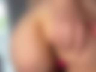 Hornyyyyyy.Wet.Voyeur.Momyyyy's Live Sex Cam Show