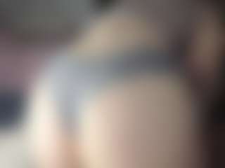 Live cam show with Hornyyyyyy.Wet.Voyeur.Momyyyy - Creampie on Camming Site