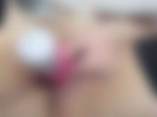 Hornyyyyyy.Wet.Voyeur.Momyyyy's Live Sex Cam Show