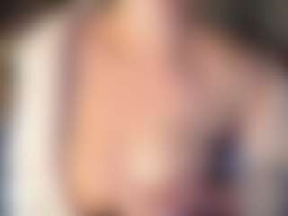 Hornyyyyyy.Wet.Voyeur.Momyyyy's Live Sex Cam Show
