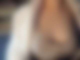 Hornyyyyyy.Wet.Voyeur.Momyyyy's Live Sex Cam Show