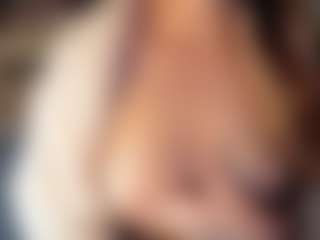 Hornyyyyyy.Wet.Voyeur.Momyyyy MILF webcam performer live streaming