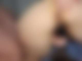 Hornyyyyyy.Wet.Voyeur.Momyyyy's Live Sex Cam Show