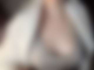 Live cam show with Hornyyyyyy.Wet.Voyeur.Momyyyy - Bikini on fapnchat
