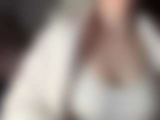 Live cam show with Hornyyyyyy.Wet.Voyeur.Momyyyy - Bikini on Fling VIP Chat