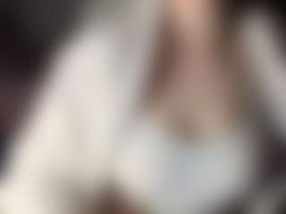 Live cam show with Hornyyyyyy.Wet.Voyeur.Momyyyy - Skinny on Mixed Magazine Live