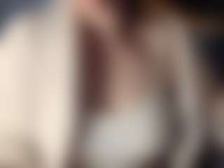 Live cam show with Hornyyyyyy.Wet.Voyeur.Momyyyy - Bikini on Milfs Live