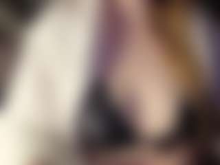 Hornyyyyyy.Wet.Voyeur.Momyyyy's Live Sex Cam Show