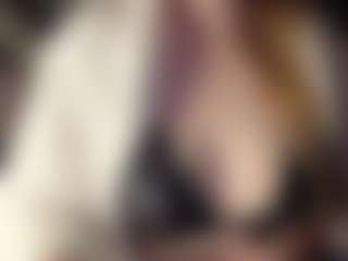 Hornyyyyyy.Wet.Voyeur.Momyyyy's Live Sex Cam Show