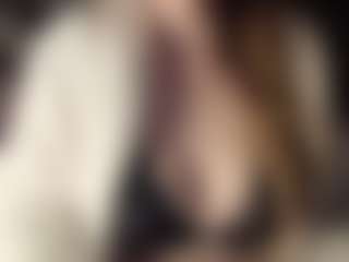 Live cam show with Hornyyyyyy.Wet.Voyeur.Momyyyy - Control on Camsoda