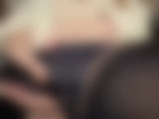 Live cam show with Hornyyyyyy.Wet.Voyeur.Momyyyy - Average on Porn Luv