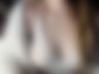Live cam show with Hornyyyyyy.Wet.Voyeur.Momyyyy - Skinny on Sweet Sext
