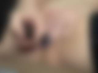 Live cam show with Hornyyyyyy.Wet.Voyeur.Momyyyy - Skinny MILF on CamClone