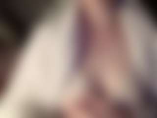 Live cam show with Hornyyyyyy.Wet.Voyeur.Momyyyy - Skinny MILF on Camsoda