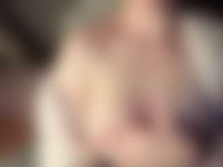 Live cam show with Hornyyyyyy.Wet.Voyeur.Momyyyy - Squirt MILF on Camsoda