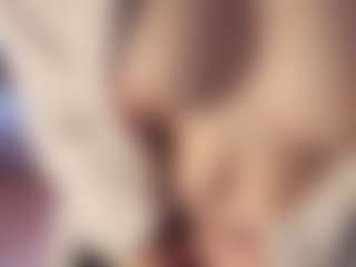Hornyyyyyy.Wet.Voyeur.Momyyyy's Live Sex Cam Show